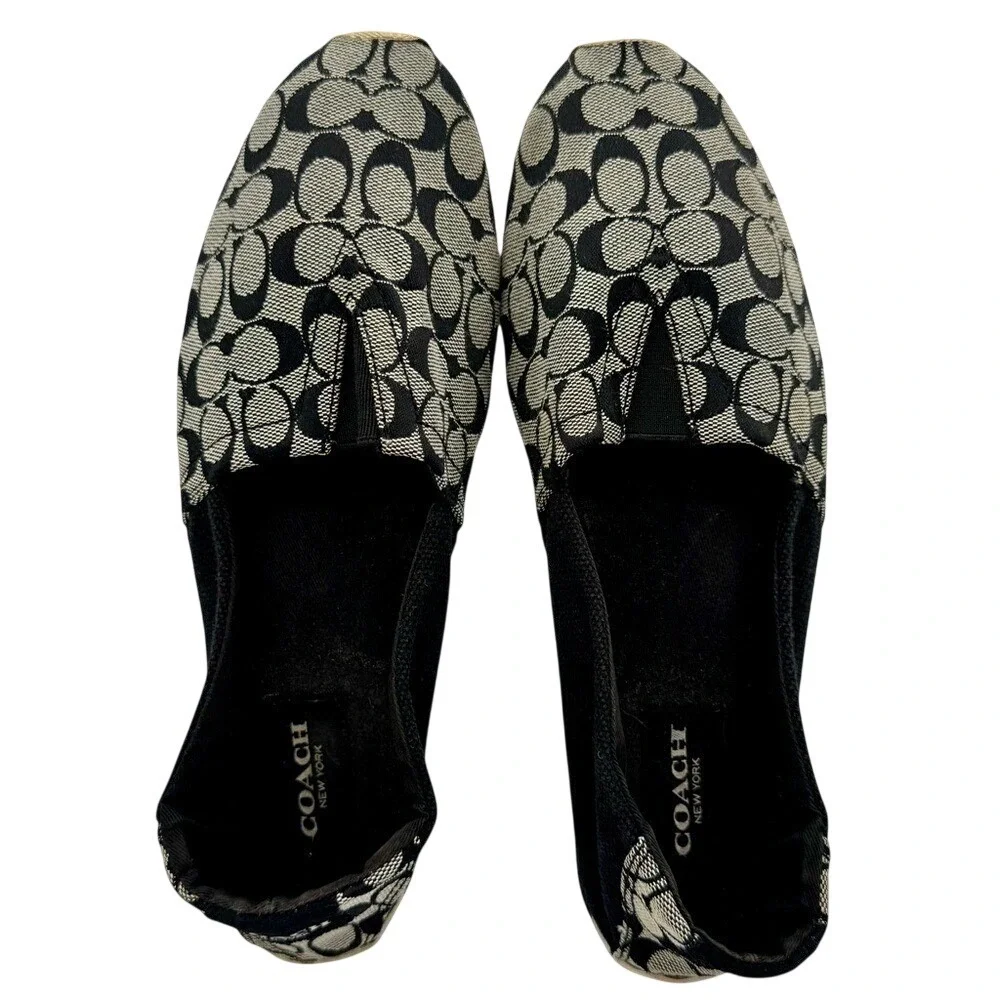 Pandora coach signature